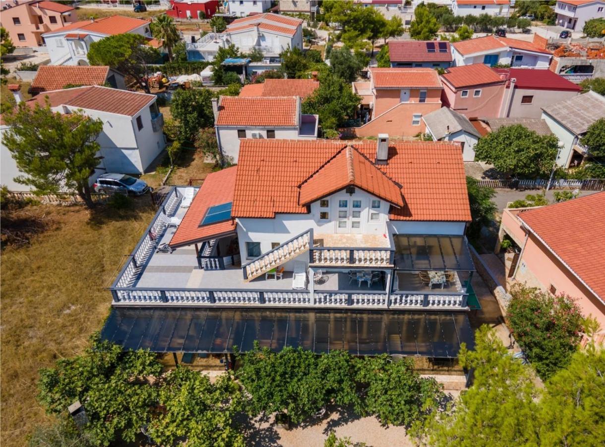 Apartments Villa Agape Vir Esterno foto