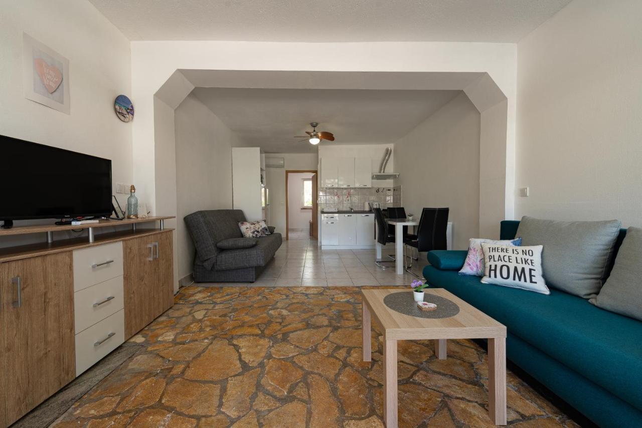 Apartments Villa Agape Vir Esterno foto