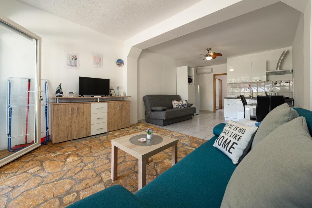 Apartments Villa Agape Vir Esterno foto